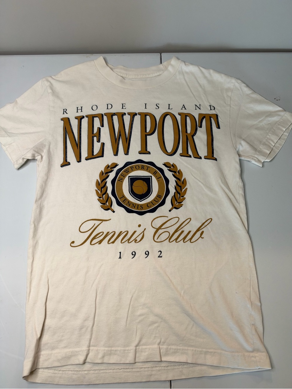 Abercrombie & Fitch Newport Tennis Club Graphic Tee - Cream & Gold